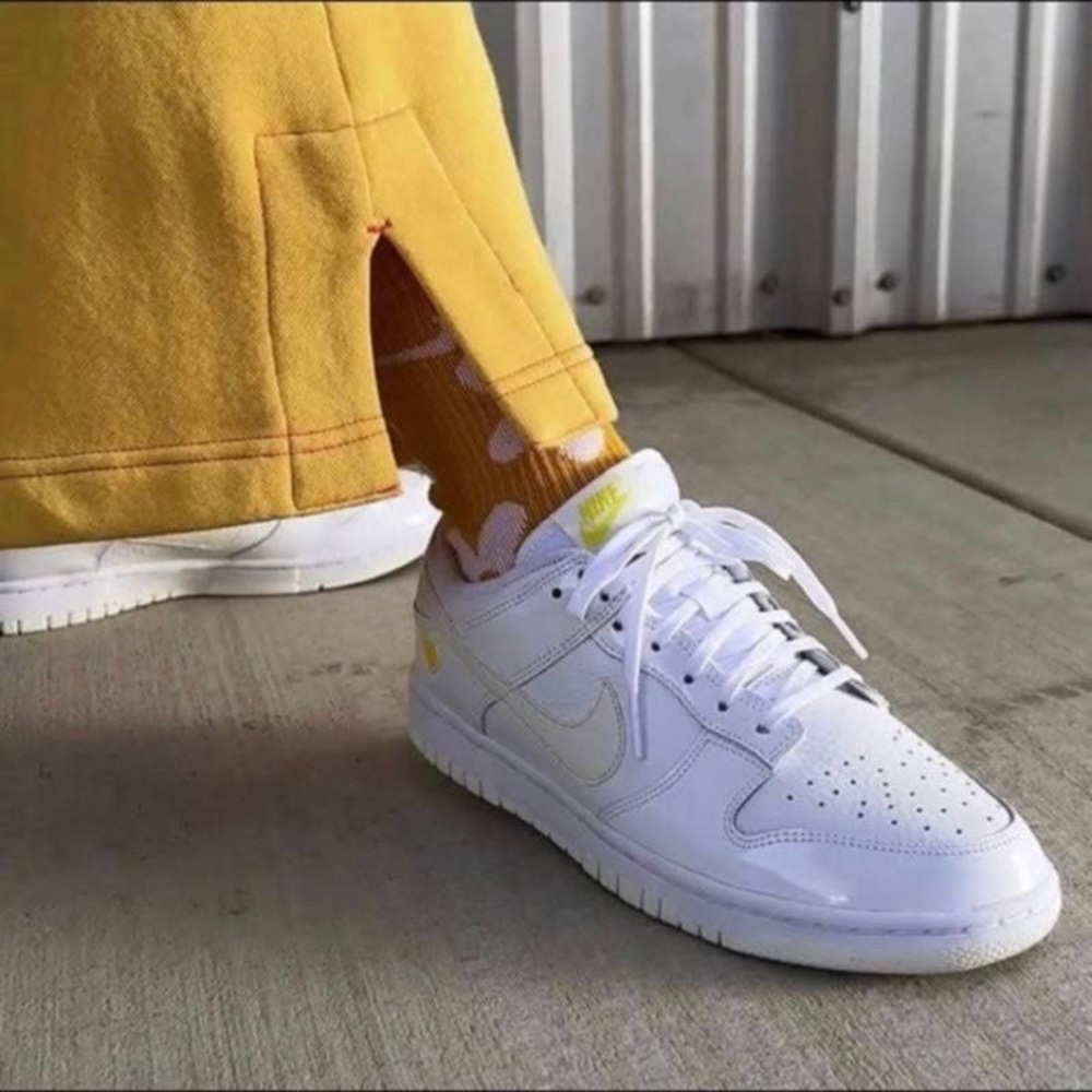 Women’s Nike dunk low Valentine’s Day edition yellow heart